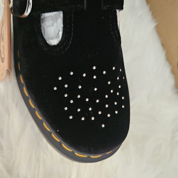 Dr. MARTENS WOMENS SHOES BLACK VELVET SIZE 11 - Picture 11 of 16
